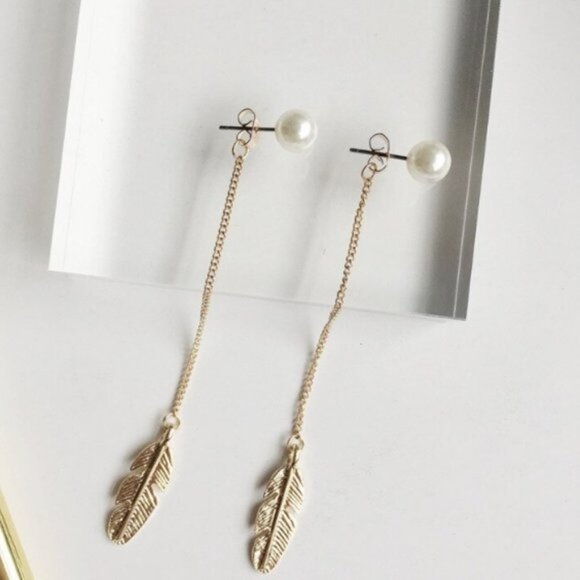 Boho Pearl Feather Dangle Gold Indie Earrings - Picture 5 of 6